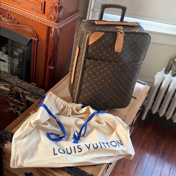 Louis Vuitton PEGASE 60 Travel Luggage - Picture 2 of 16